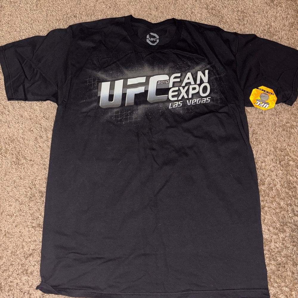 NWT Men’s Vintage 2010 UFC black fan expo t-shirt, Size L #UFC #GraphicTee